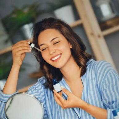 Does castor oil help acne?