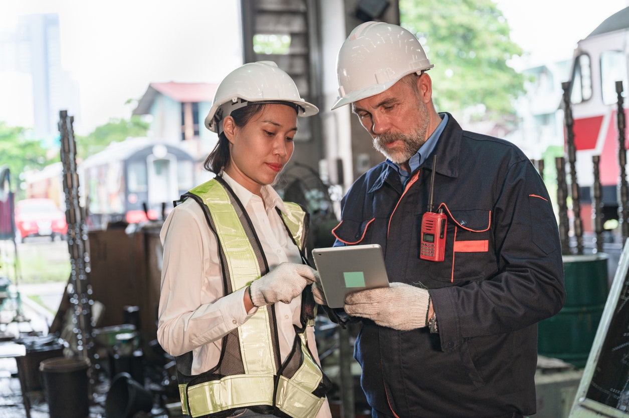 Learn how to neutralize nitric acid waste